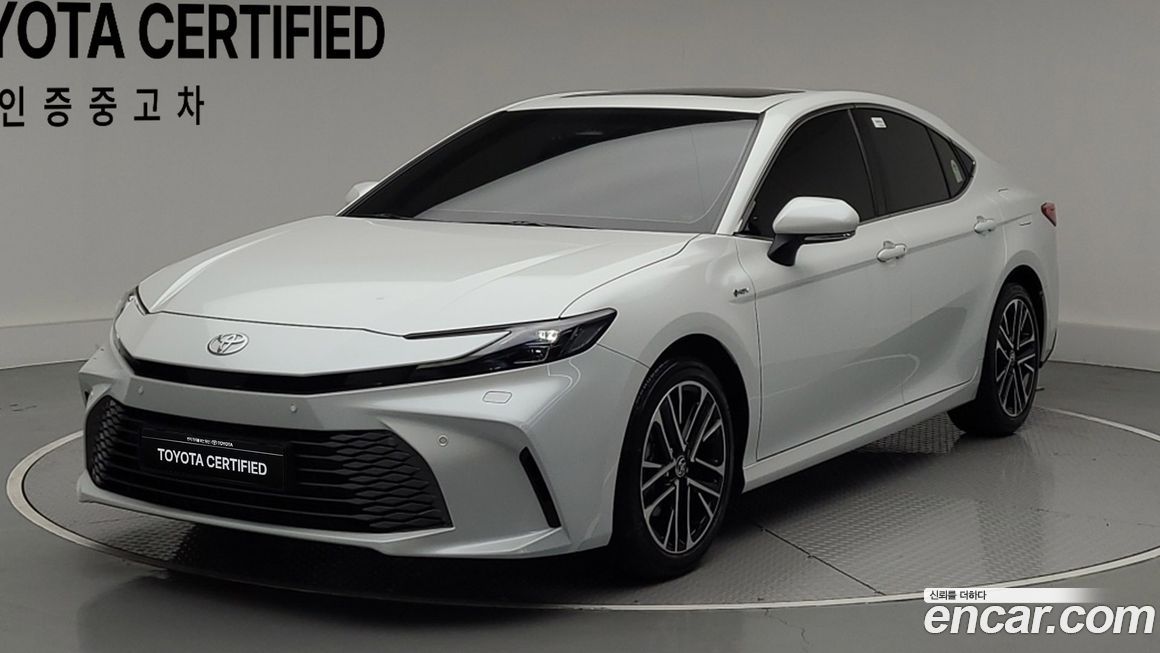 Toyota Camry 2025