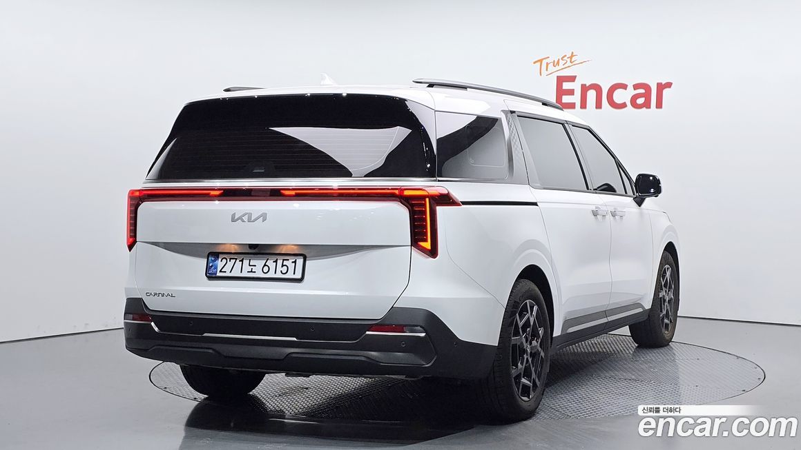 Kia Canival 2025