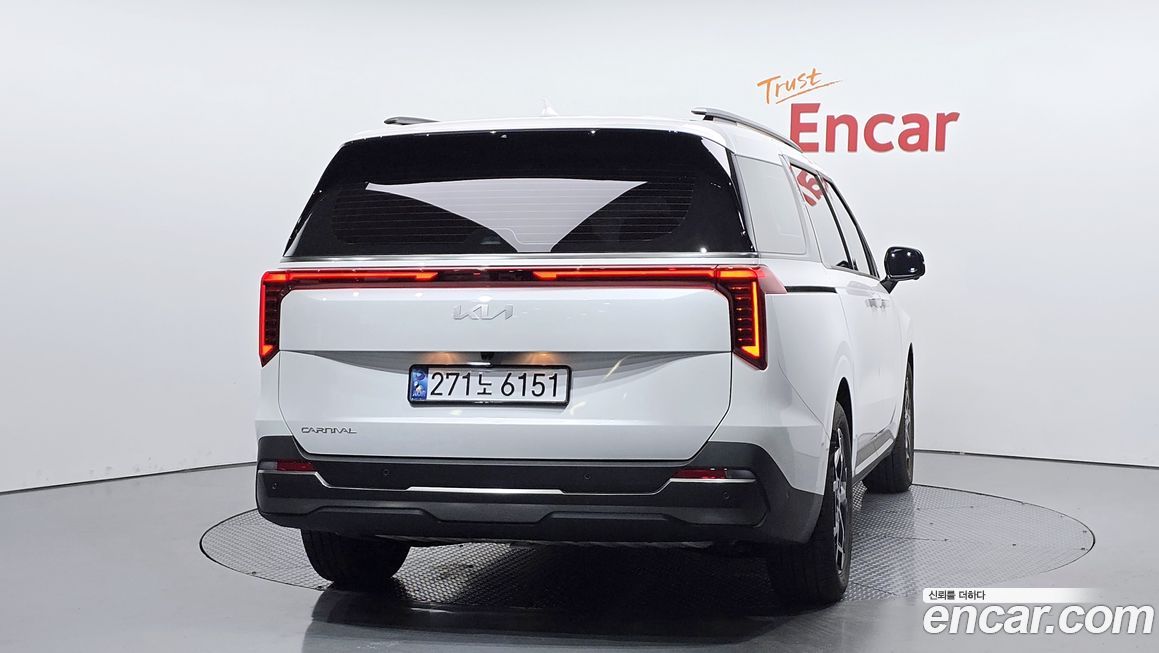 Kia Canival 2025