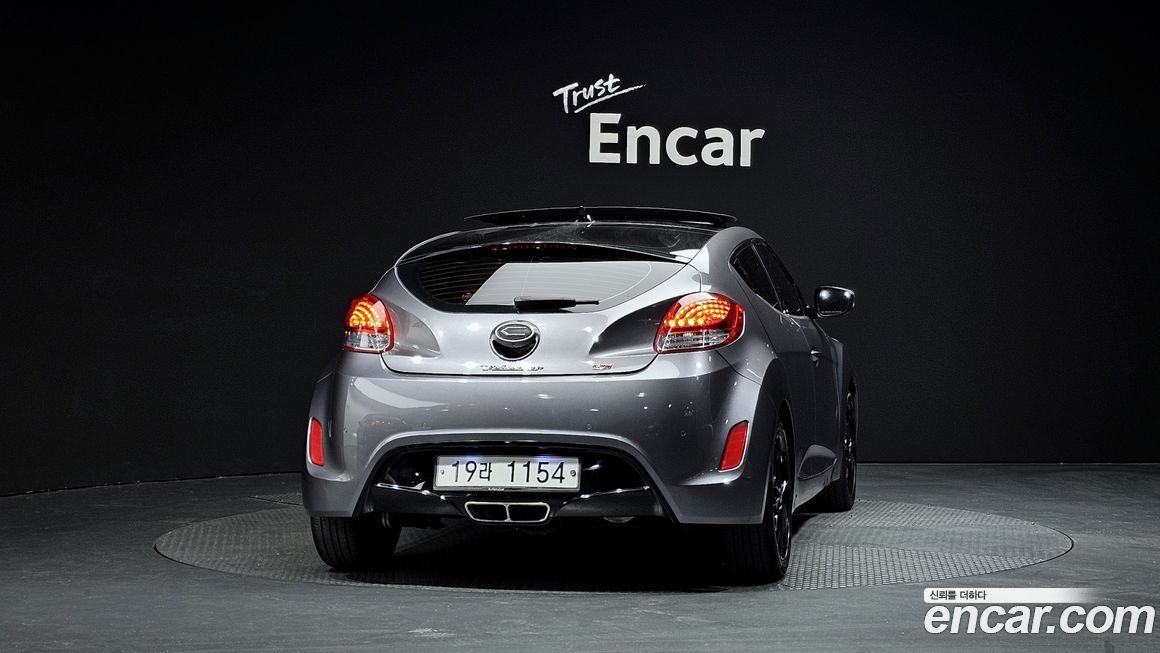 Hyundai Veloster 2012