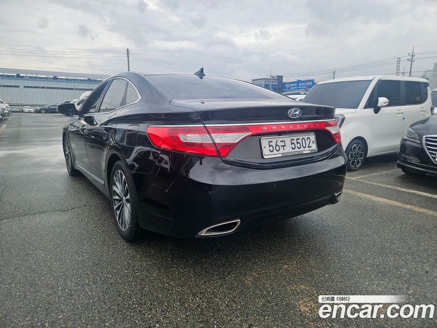 Hyundai Grandeur 2014