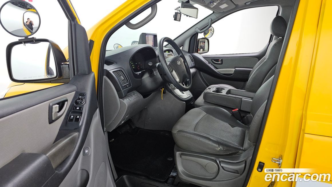 Hyundai Starex 2011