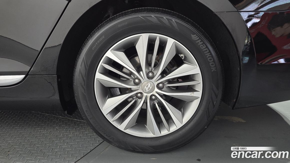 Hyundai Grandeur 2015