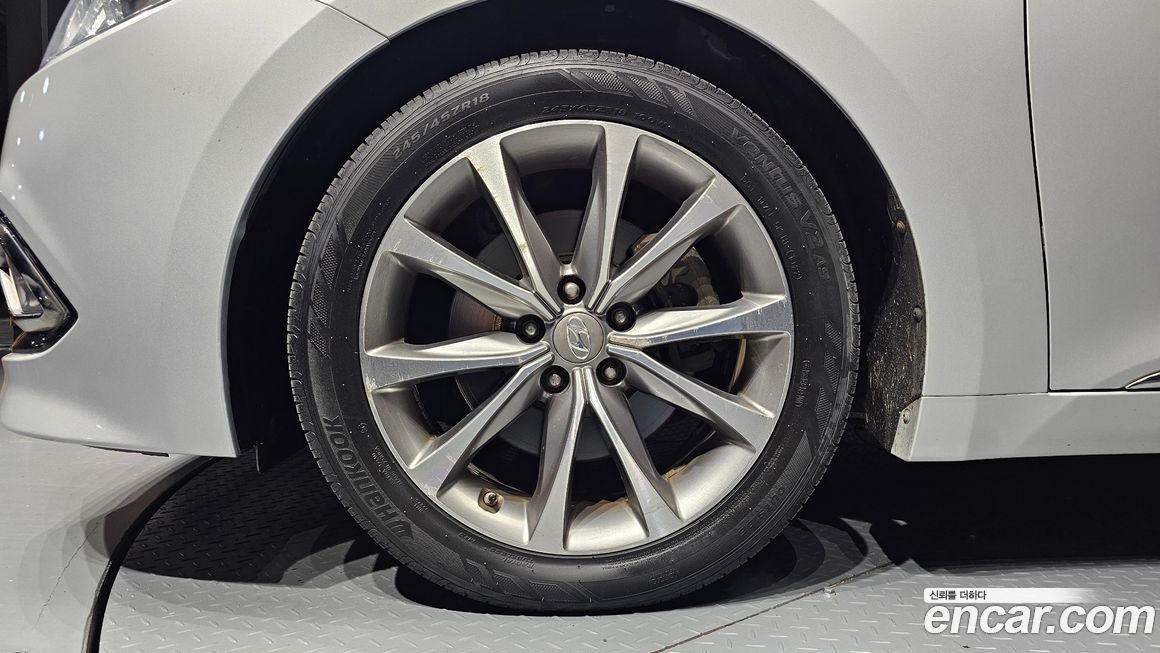 Hyundai Grandeur 2015