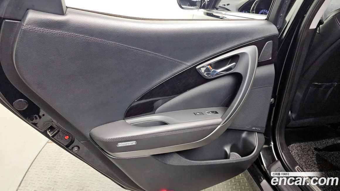 Hyundai Grandeur 2015