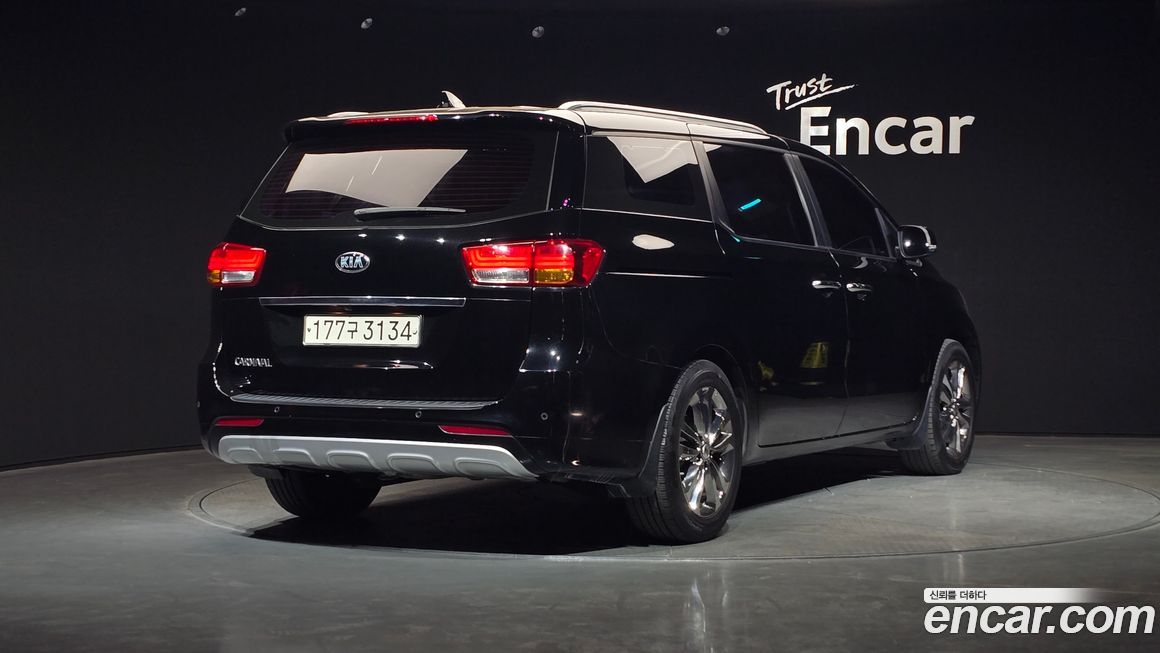 Kia Canival 2016