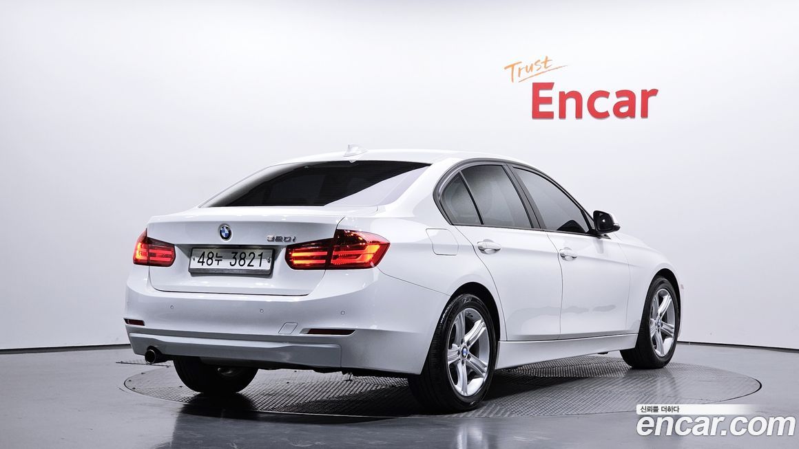 BMW 3-Series 2015
