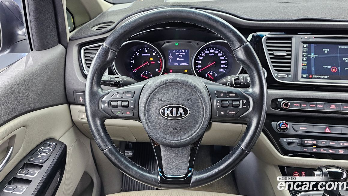 Kia Canival 2015