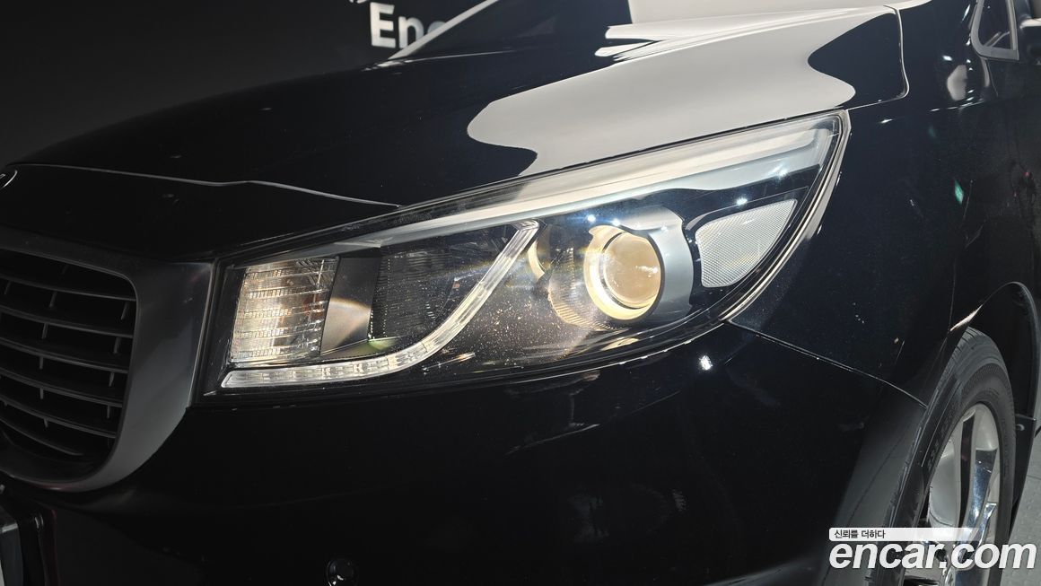 Kia Canival 2016