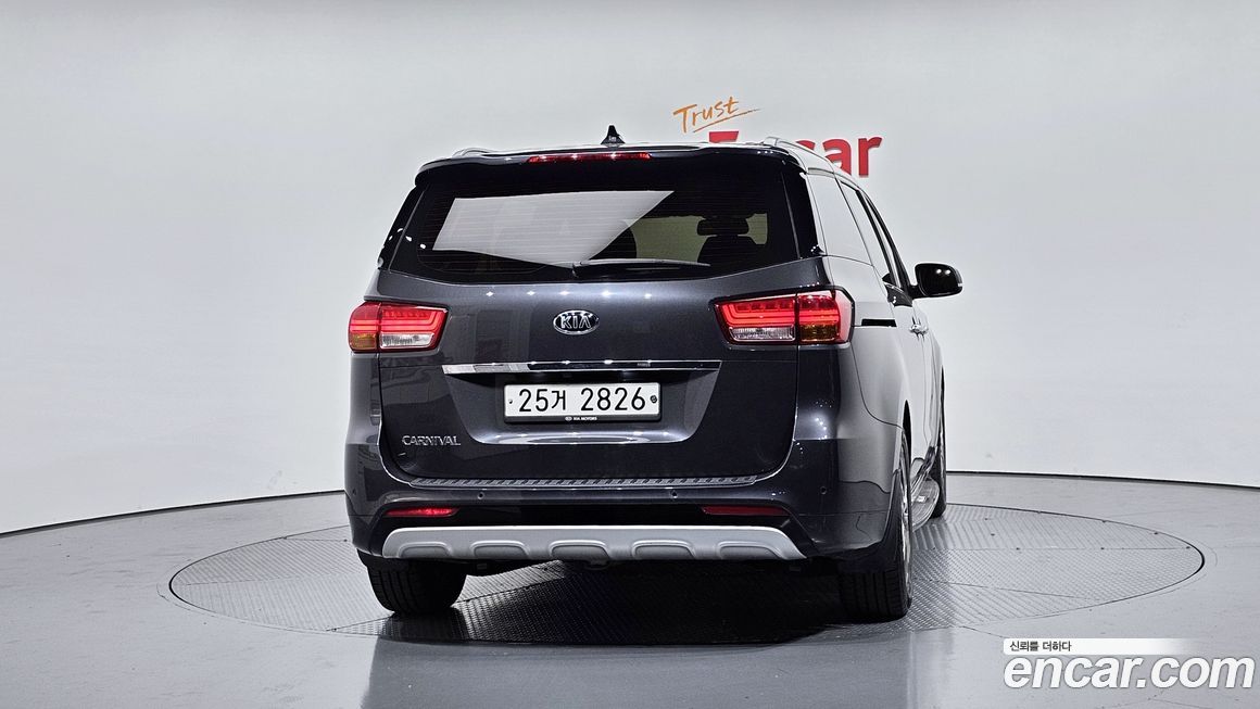 Kia Canival 2015
