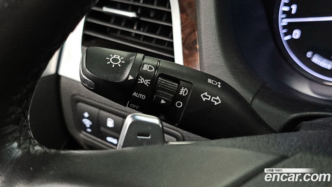 Hyundai Genesis 2016