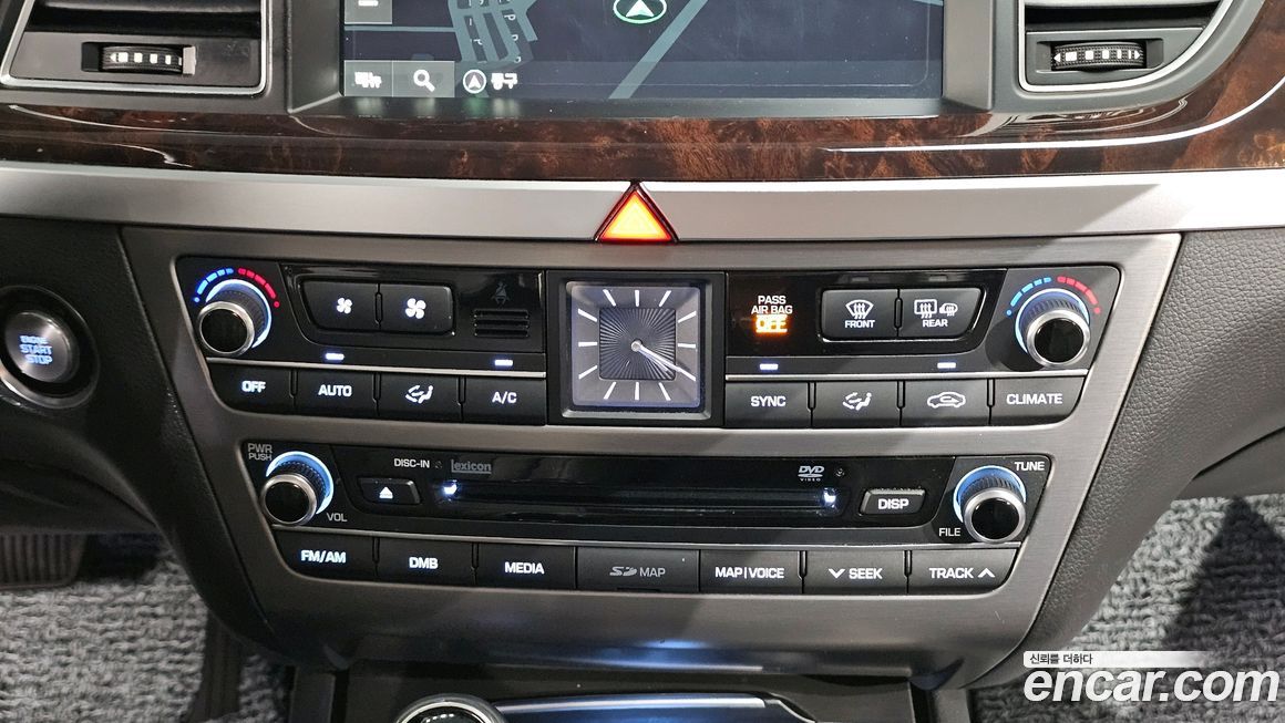 Hyundai Genesis 2016