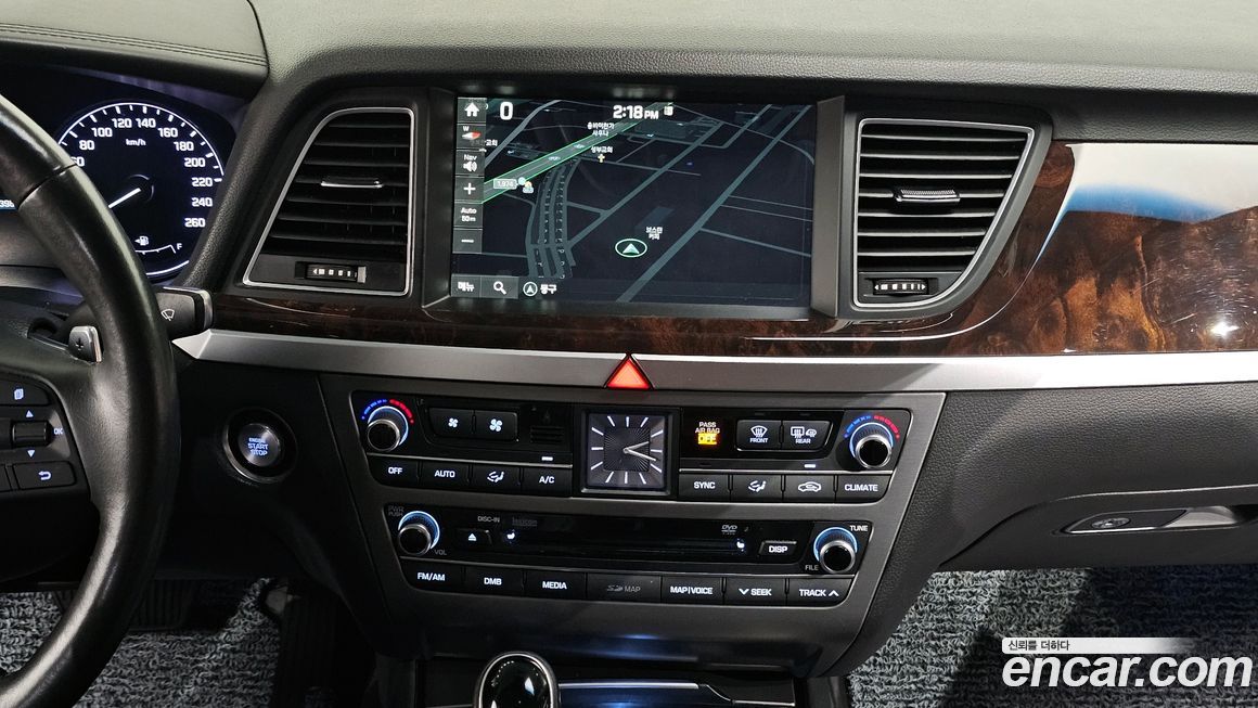 Hyundai Genesis 2016