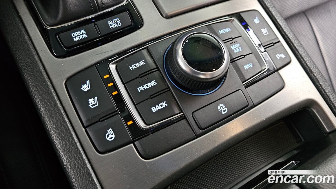 Hyundai Genesis 2016