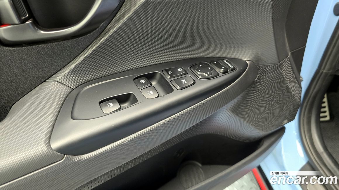 Hyundai Veloster 2022