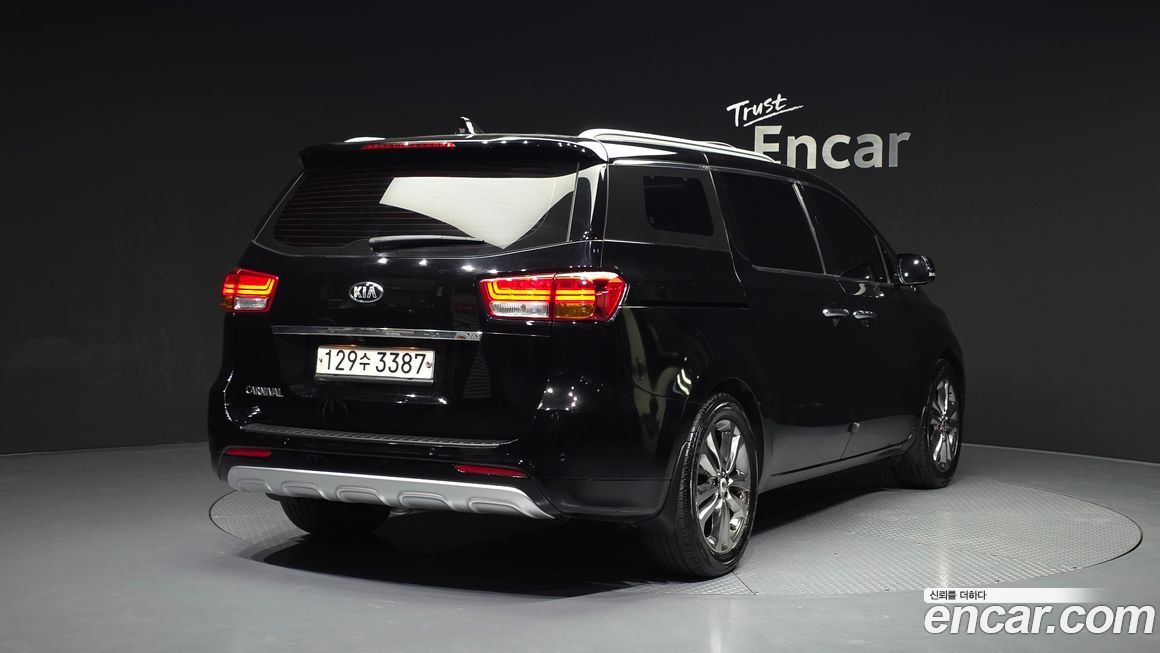 Kia Canival 2018