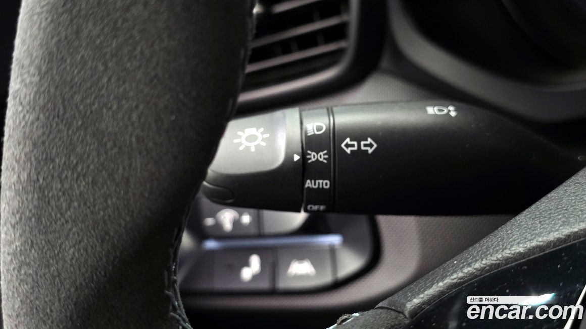 Hyundai Veloster 2022