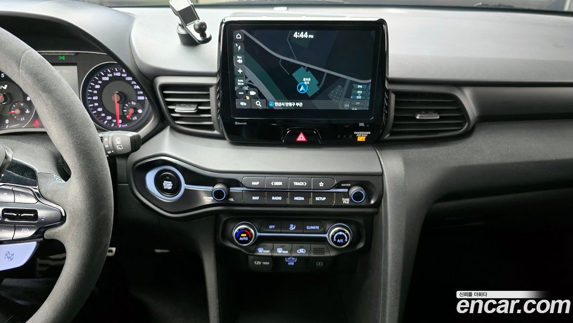 Hyundai Veloster 2022