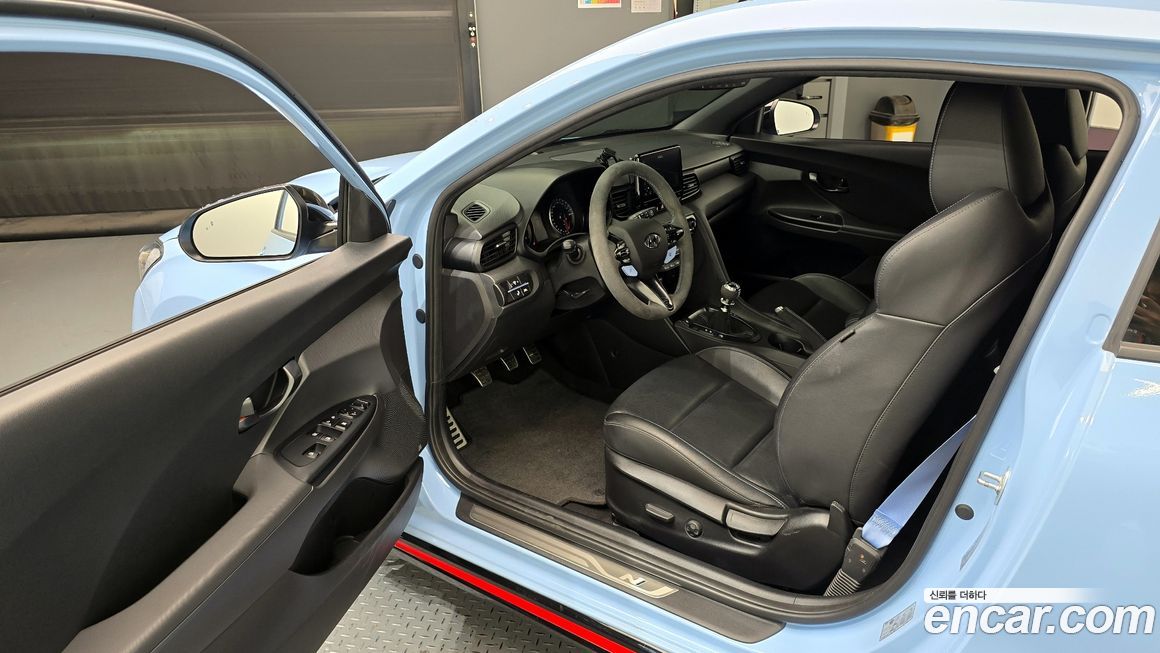 Hyundai Veloster 2022