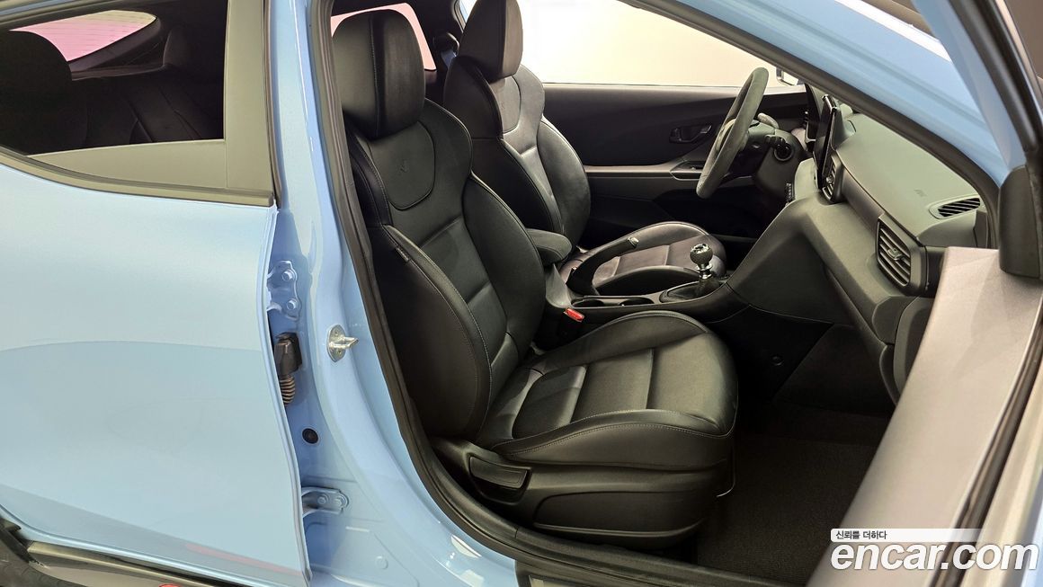 Hyundai Veloster 2022