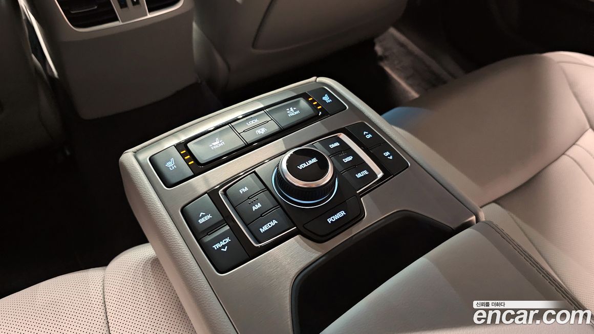 Hyundai Genesis 2014