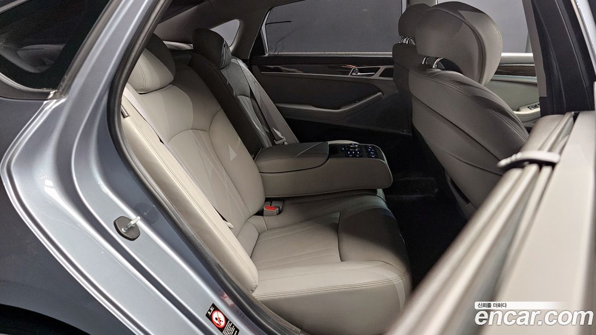 Hyundai Genesis 2014