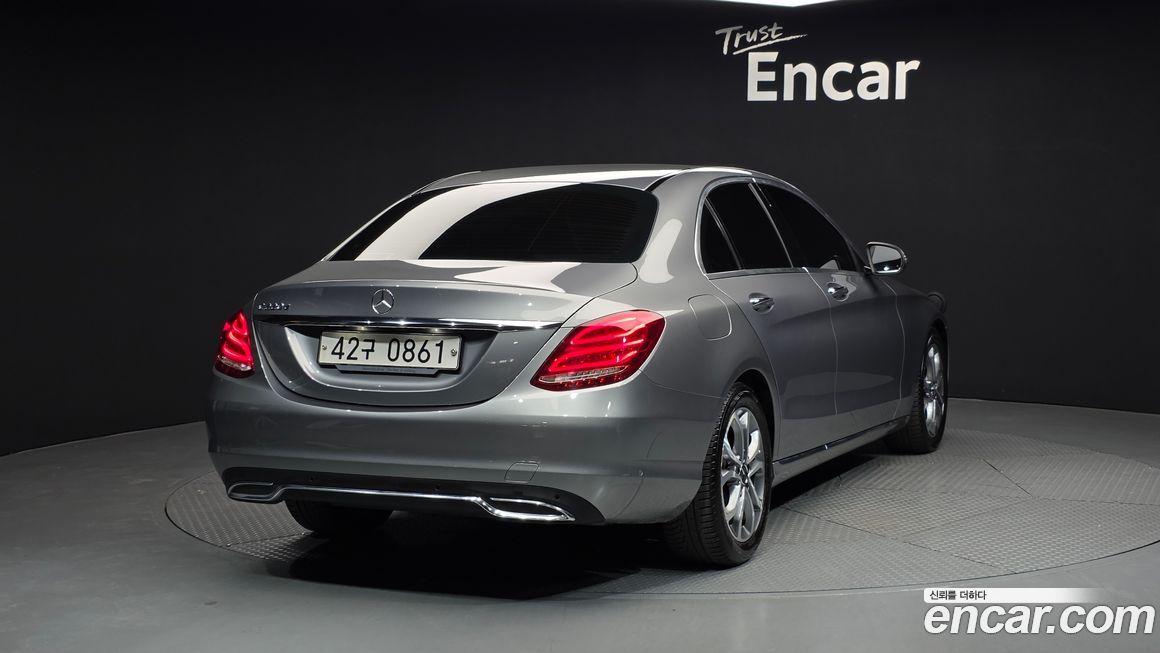 Mercedes-Benz C-Class 2016