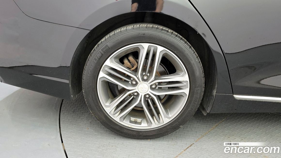 Hyundai Grandeur 2017