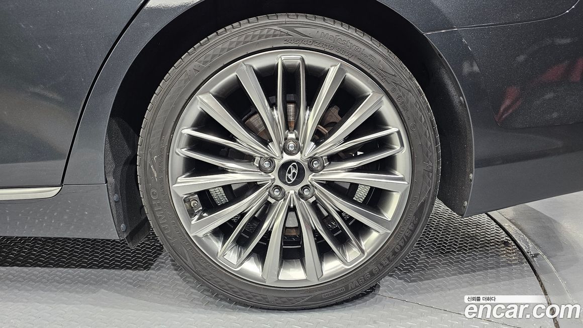 Hyundai Grandeur 2017