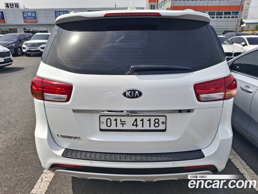 Kia Canival 2018