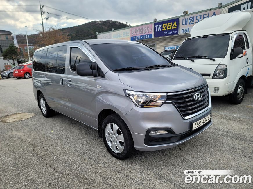 Hyundai Starex 2018