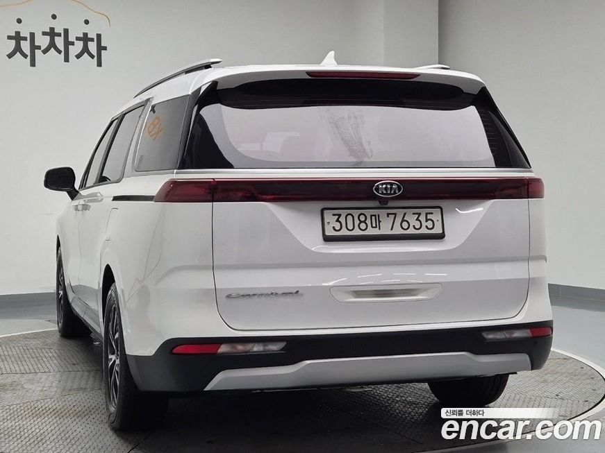 Kia Canival 2021
