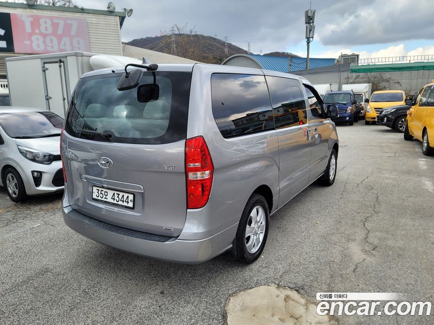 Hyundai Starex 2018