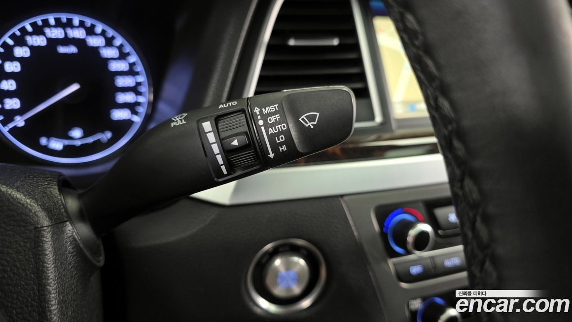 Hyundai Genesis 2016