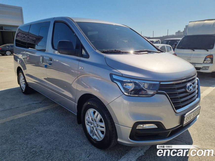 Hyundai Starex 2021