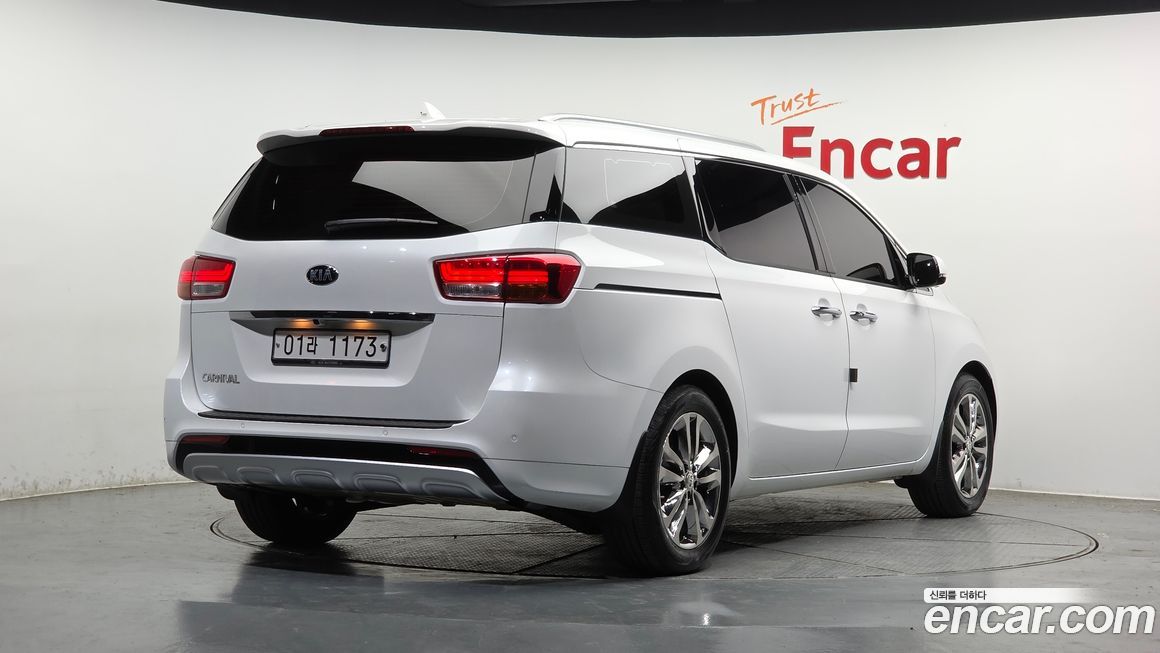 Kia Canival 2018