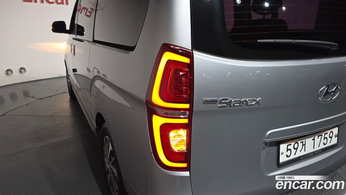 Hyundai Starex 2019