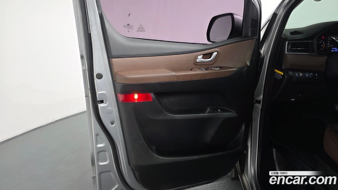 Hyundai Starex 2019