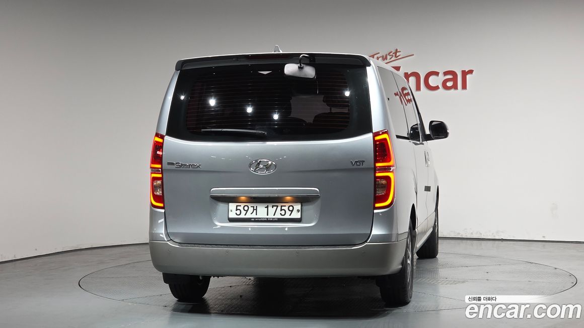 Hyundai Starex 2019