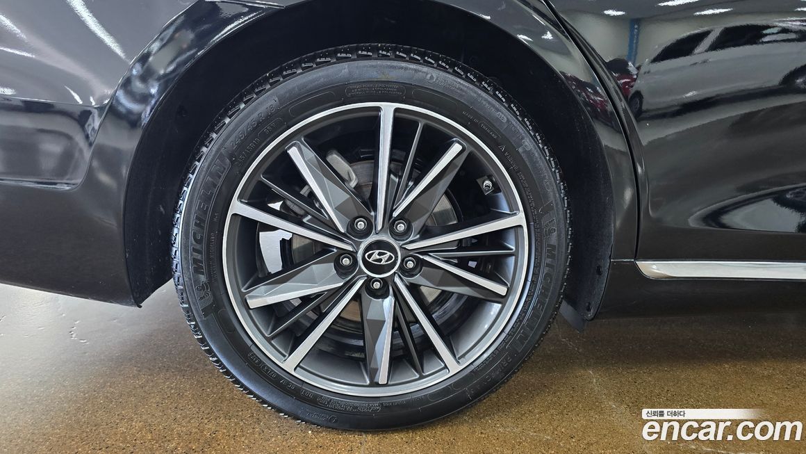 Hyundai Grandeur 2020