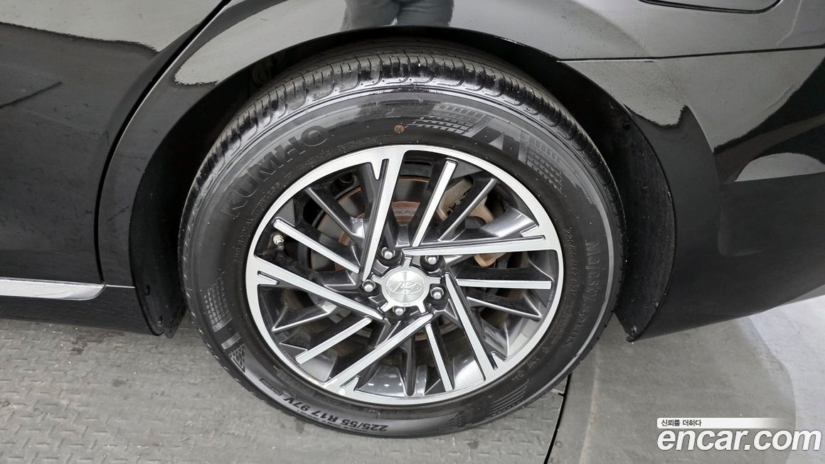 Hyundai Grandeur 2020