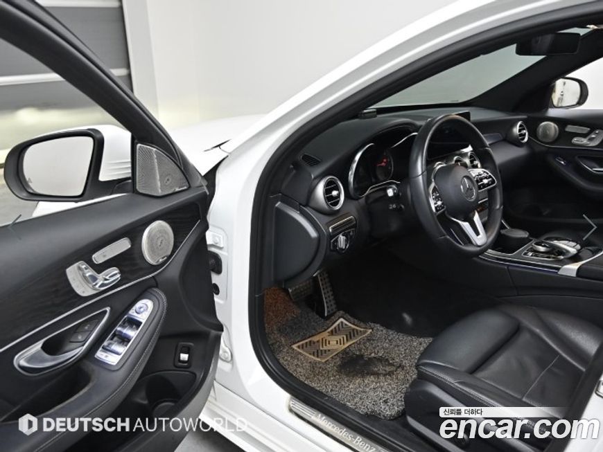 Mercedes-Benz C-Class 2019