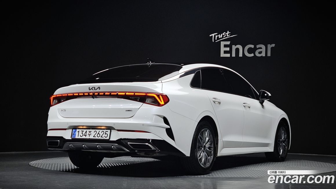 Kia K5 2023