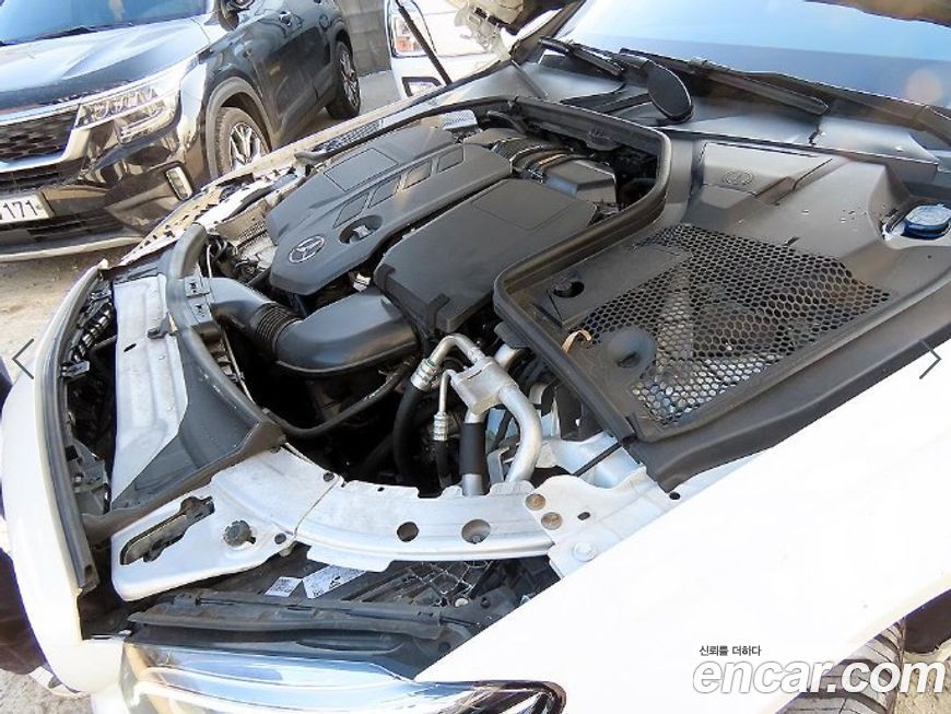 Mercedes-Benz C-Class 2019