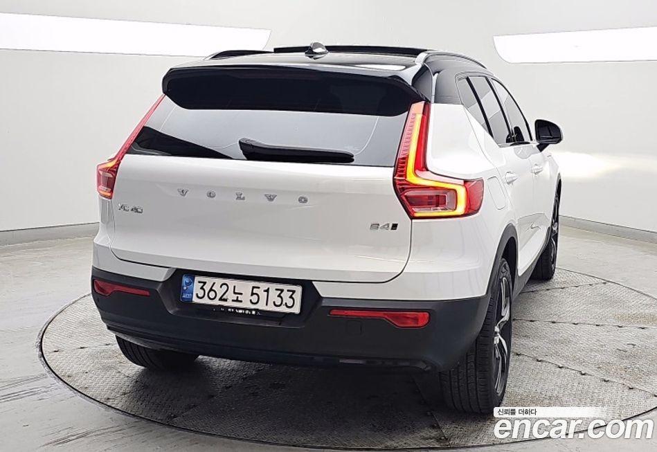 Volvo XC40 2021