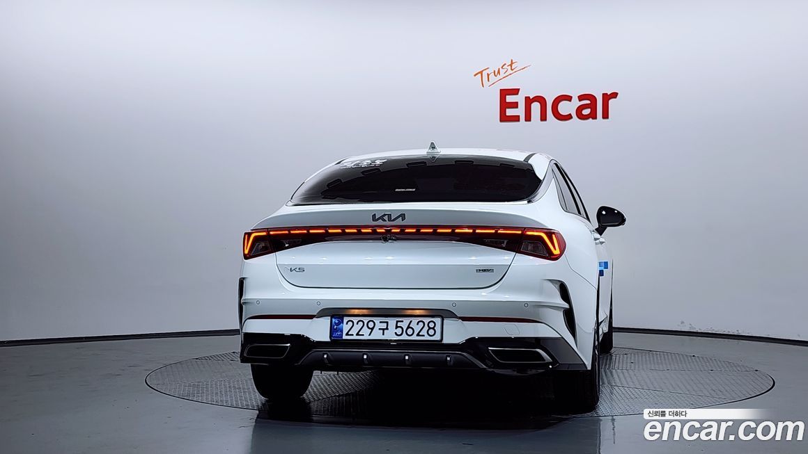 Kia K5 2023