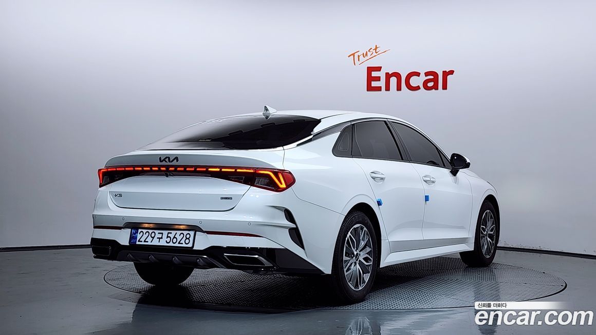 Kia K5 2023