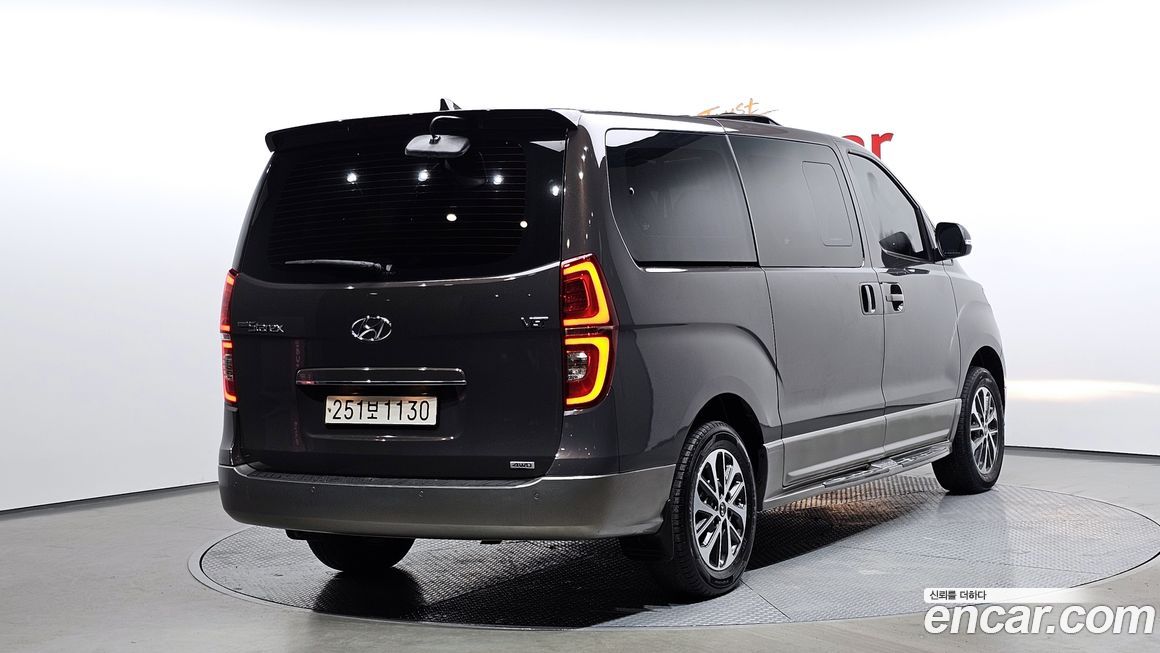 Hyundai Starex 2021