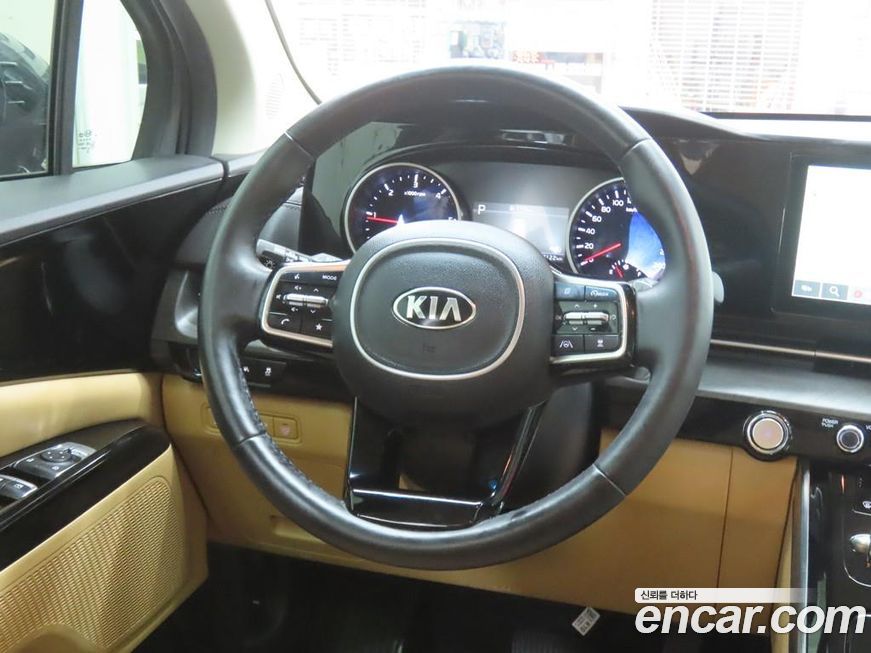 Kia Canival 2021