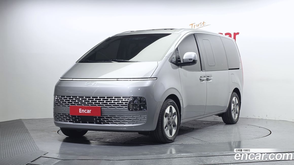 Hyundai Staria 2025